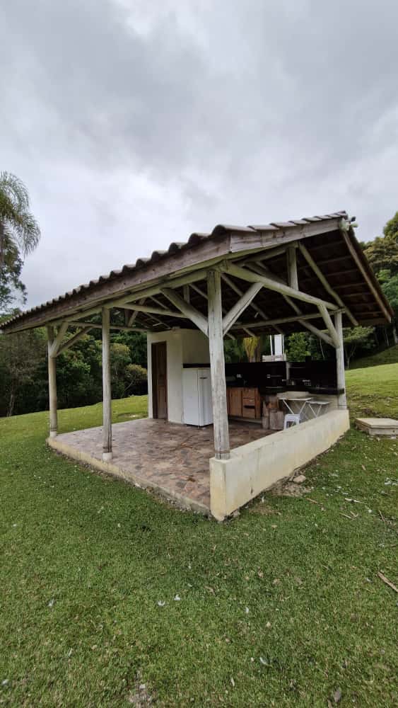 8c5493f6-0e12-48f9-a426-63c4791a498e