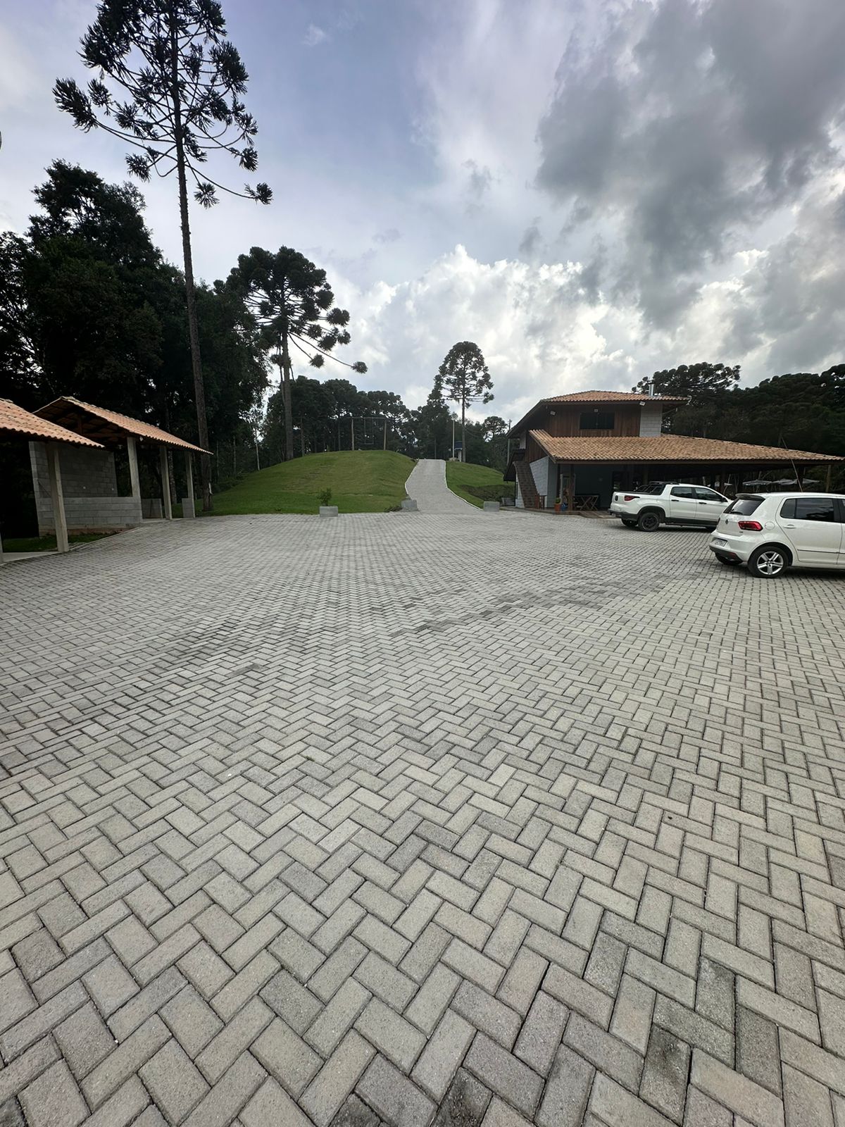 4aabf1f1-395b-4631-b836-e800e3219d87