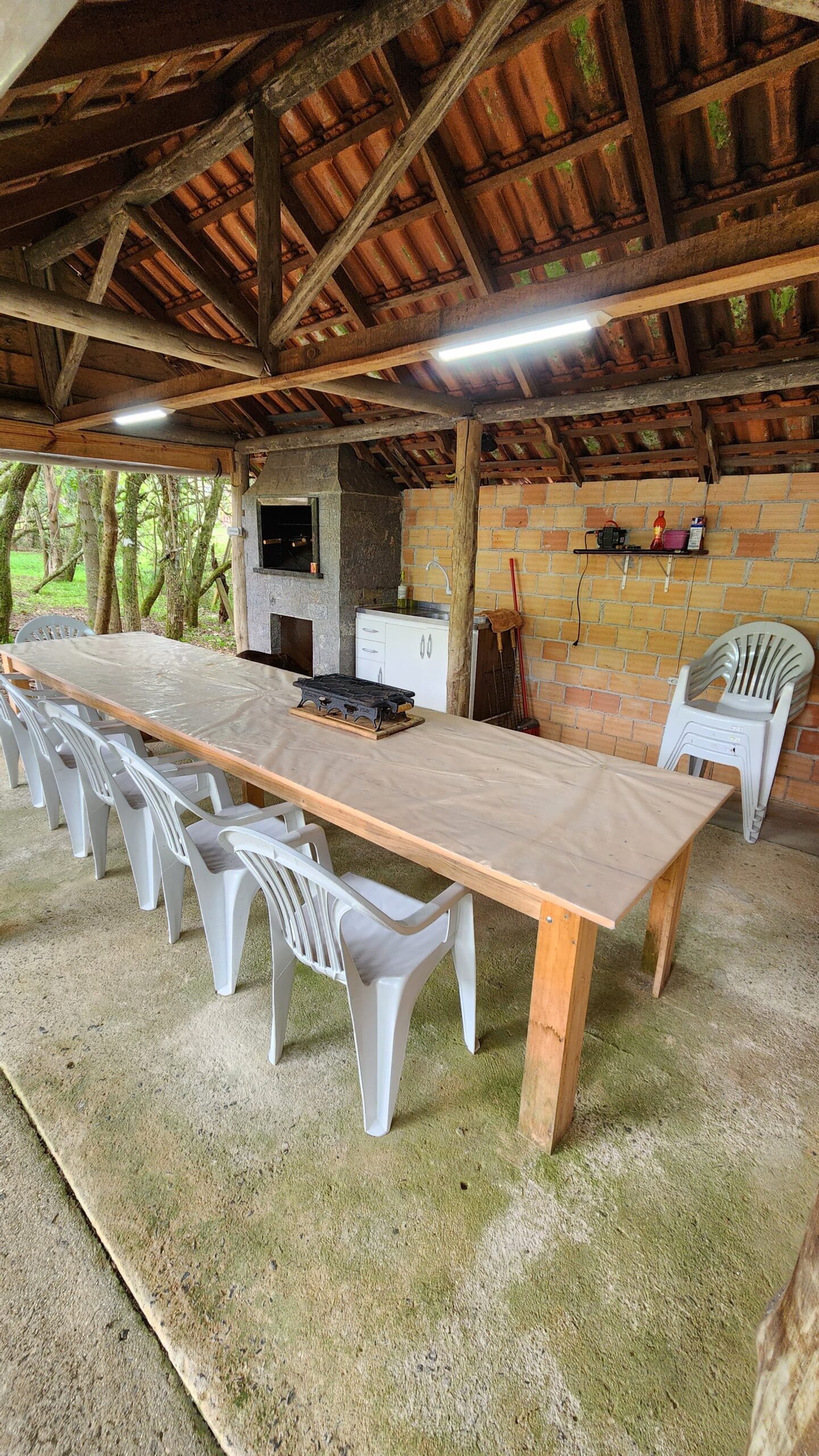 d298b8d5-688d-4de1-8d26-132e47353900