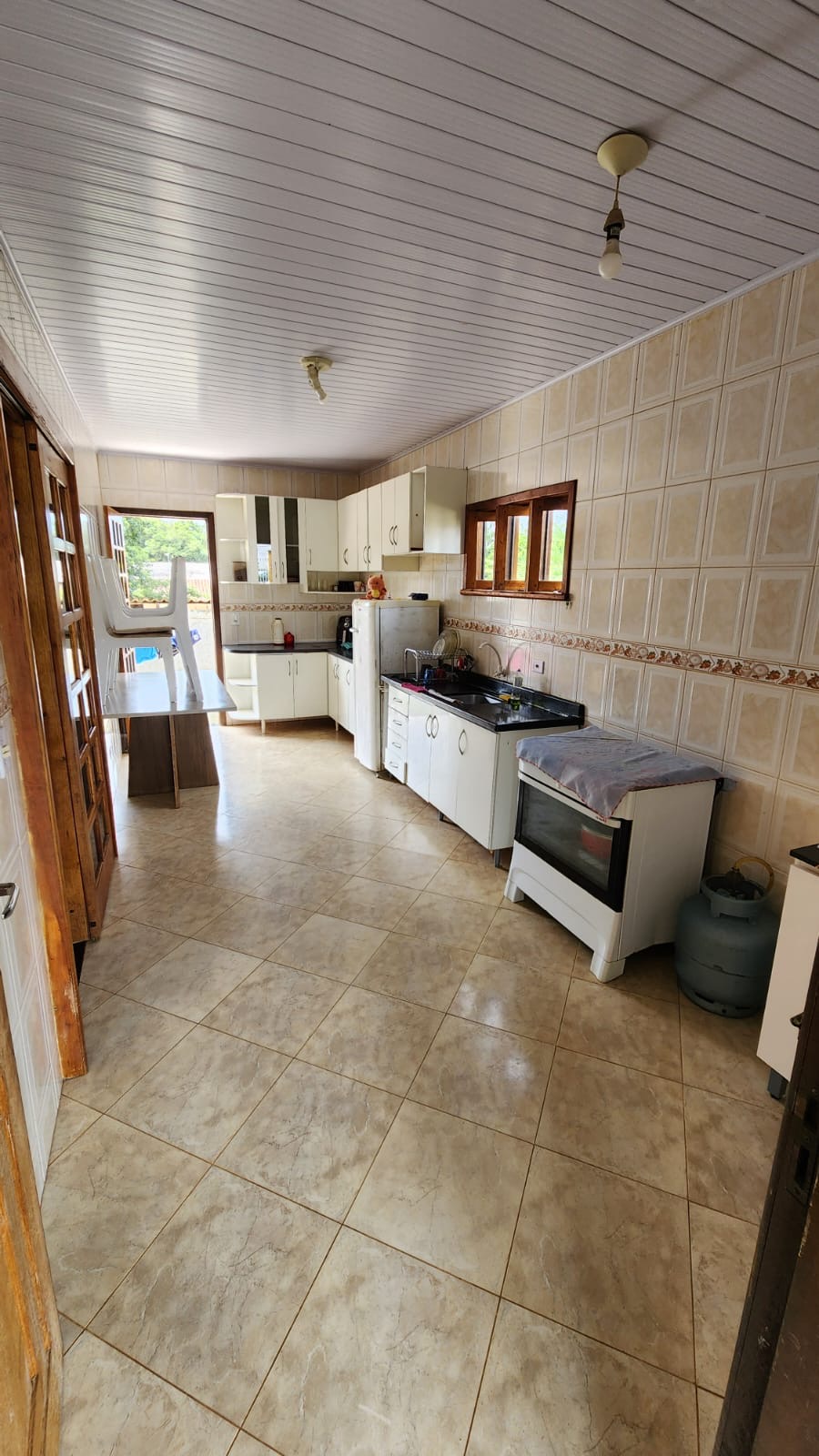 93d0a7fd-f3e2-4fb3-b250-c82d2668d25c