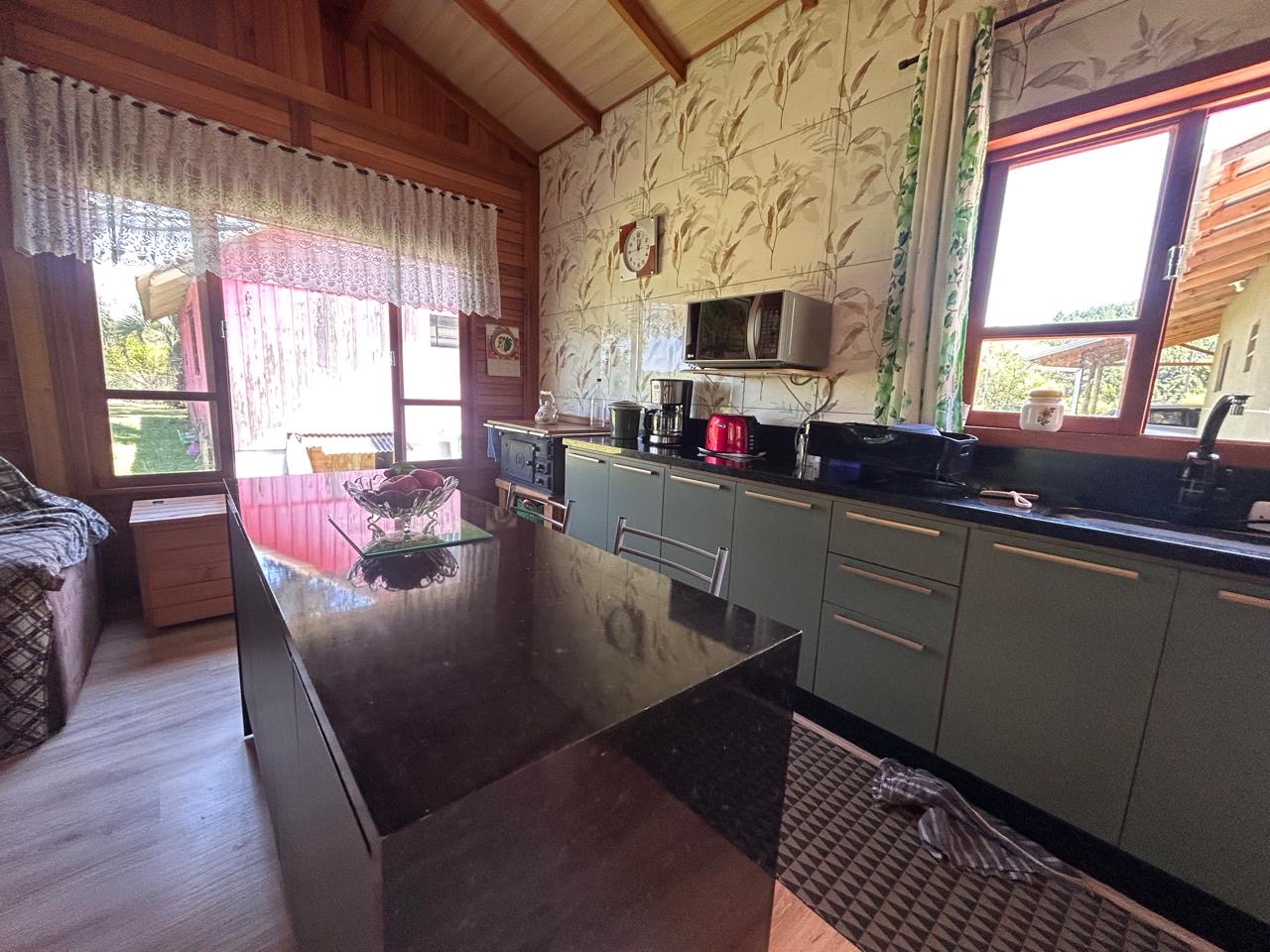 c824651e-284c-4c72-87bd-78523aef3394