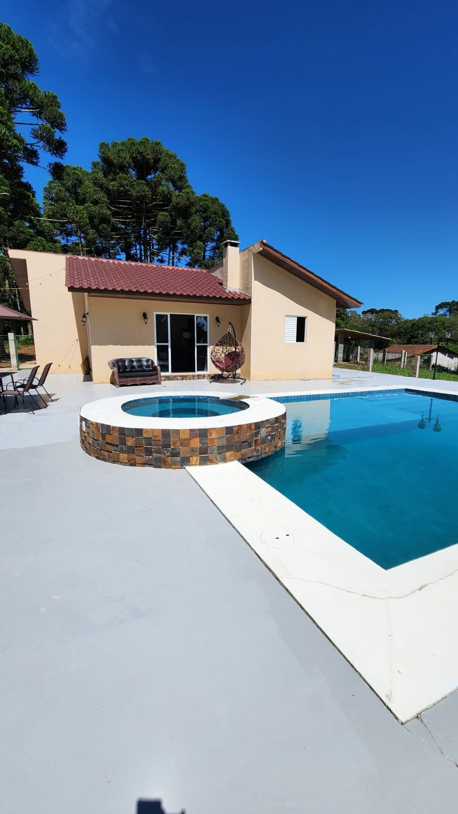 daa0df19-3c9f-4f43-be2d-7033ae677307