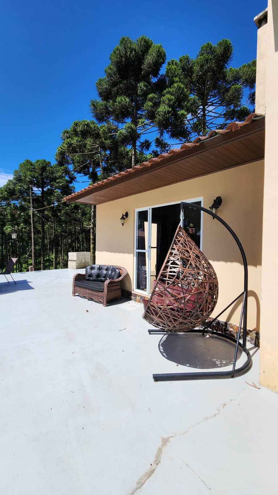 f3697eb8-4930-4b26-b017-d5f86d8e2123